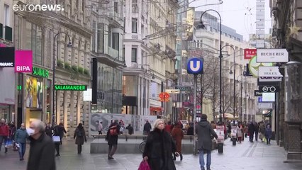 Ausztria hosszabbít és szigorít