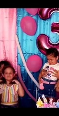 a little girl's birthday went viral/  Cumpleaños de una pequeña se volvió viral