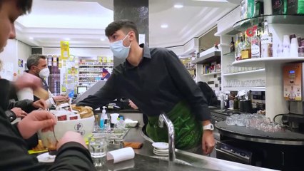 - İtalya'da son 24 saatte Covid-19’a bağlı 377 ölüm