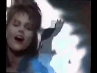 Belinda Carlisle - I Get Weak