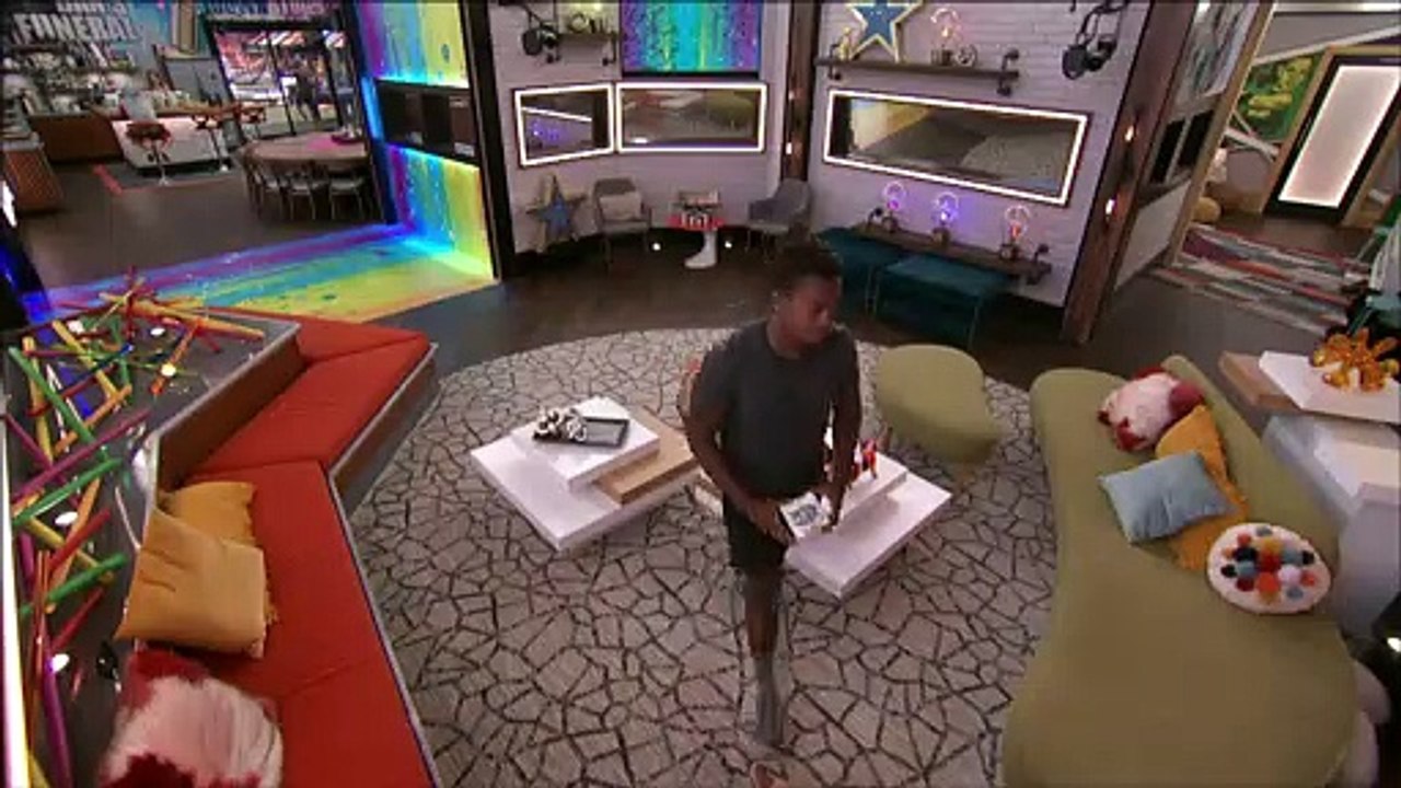 Big Brother 22 All Stars 9/10/20:Bayleigh And Davonne Is Upset Knowing That One Of Them Is Going Home