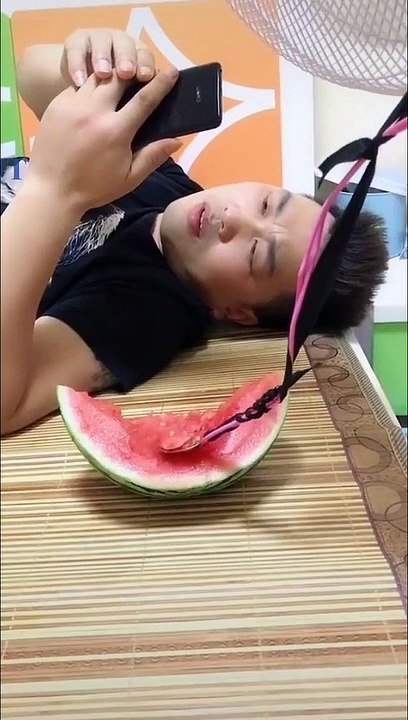 042. Lazy but creative guy - Funny Dailymotion Video