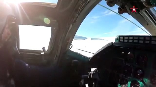 Bombardıman savaş uçakları havalandı! Rusya görüntüleri paylaştı