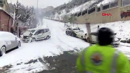İstanbul'da kar kazaları böyle görüntülendi