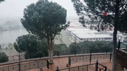 10 Yıl Aranın Ardından Tire Merkeze Kar Yağdı