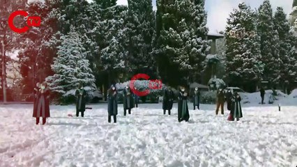 Boğaziçi akademisyenlerinden karlar altında Bulu protestosu