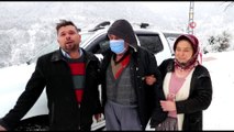 Kar nedeniyle mahsur kalan hastanın imdadına belediye ekipleri yetişti