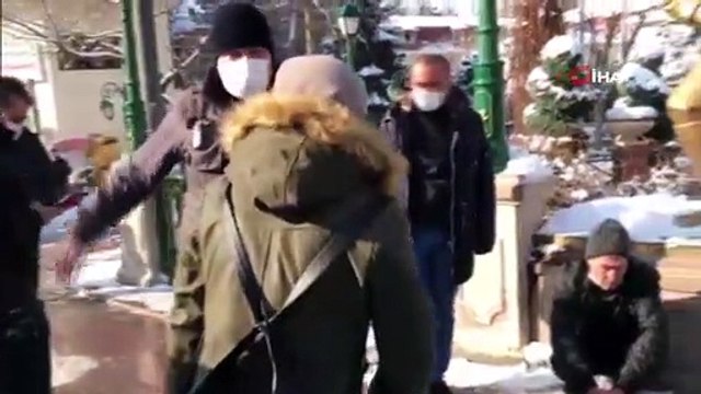 - Porsuk Çayı’na düşen vatandaş halatla kurtarıldı