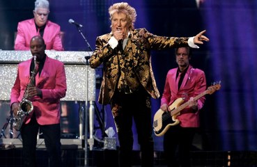 Penny Lancaster threw men's pants at Sir Rod Stewart