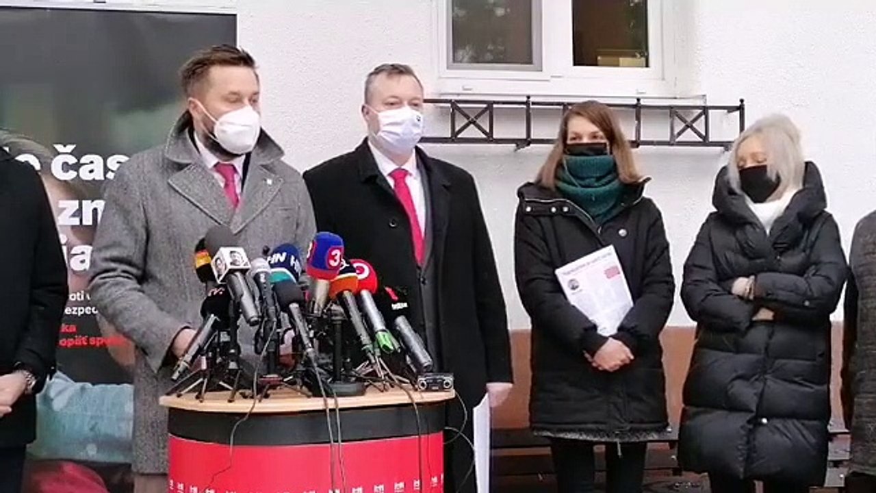 ZÁZNAM: Brífing ministra práce, sociálnych vecí a rodiny SR Milana Krajniaka