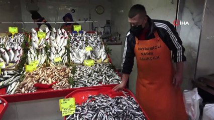 Çanakkale’de balık fiyatları el yakıyor