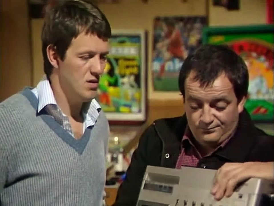 Auf Wiedersehen Pet S01E03 The Girls They Left Behind