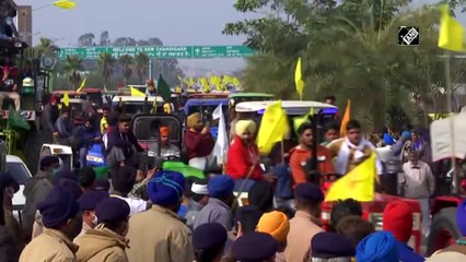 Farmers hold tractor rally at Chandigarh-Punjab border