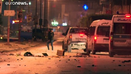 In Tunisia ancora scontri per le strade tra lockdown e rimpasto di governo