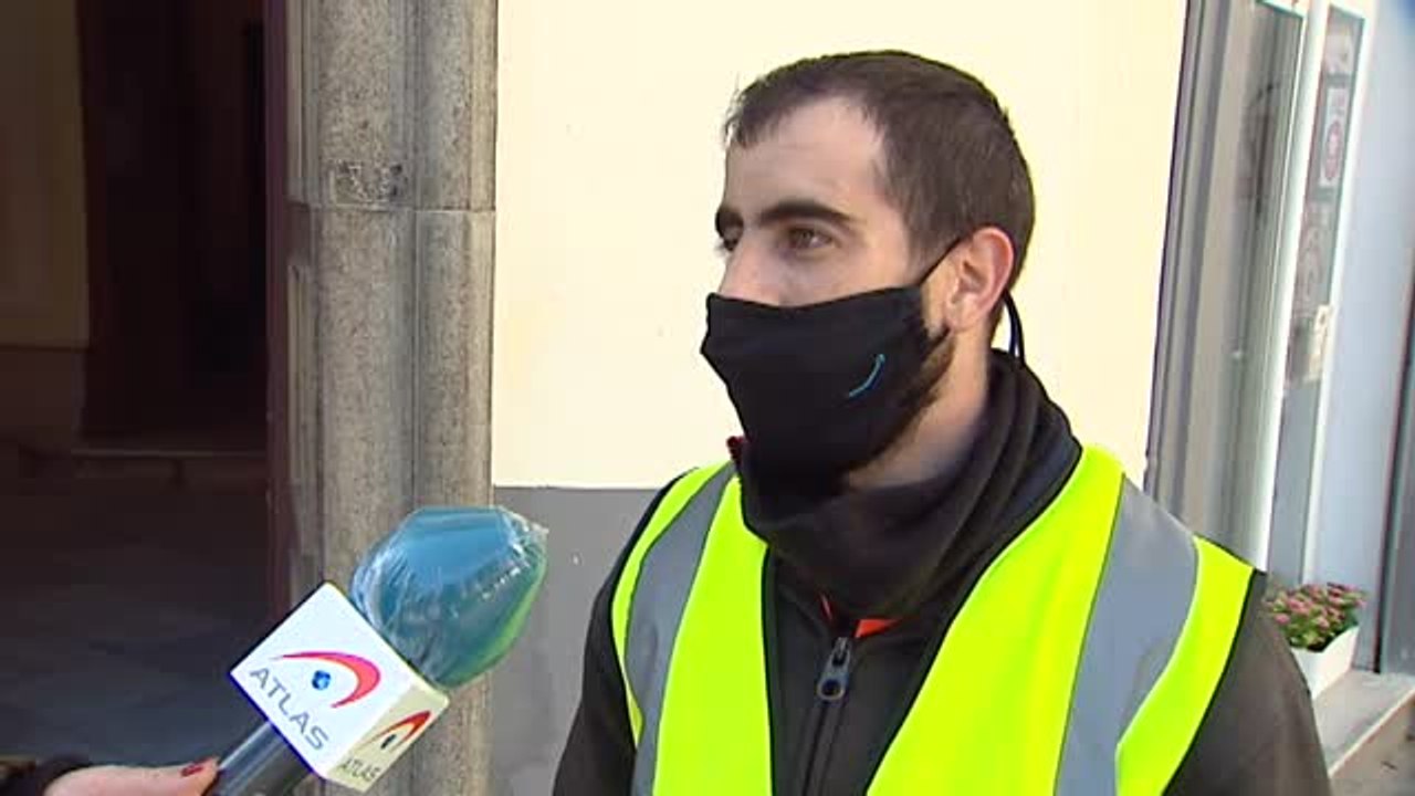 Los repartidores hacen malabares para entregar sus pedidos en Madrid