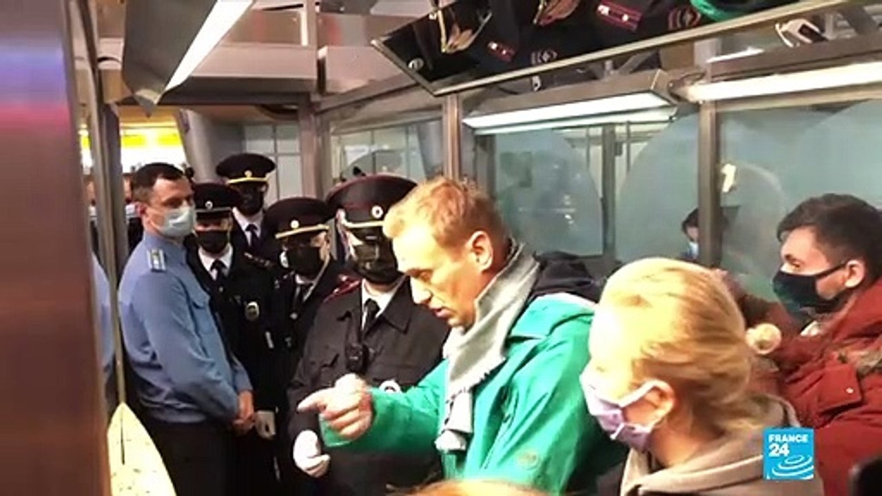Navalny urges Russians to 'take to the streets' over jailing