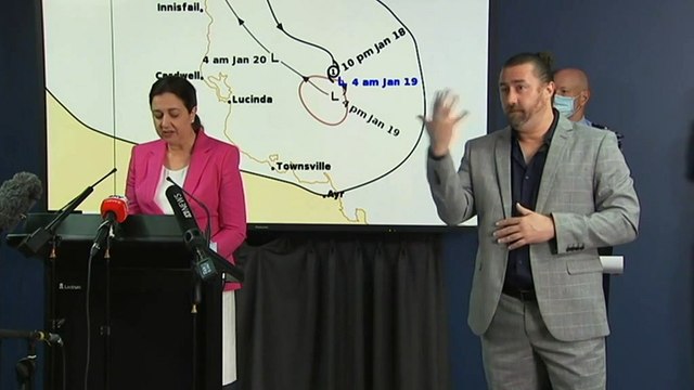 Severe storms cause flash flooding in south-east Qld