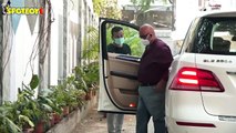 Farhan Akhtar, Farah Khan & Satish Kaushik snapped at Javed Akhtar's house on his birthday