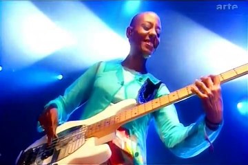 David Bowie - Heroes (Live)