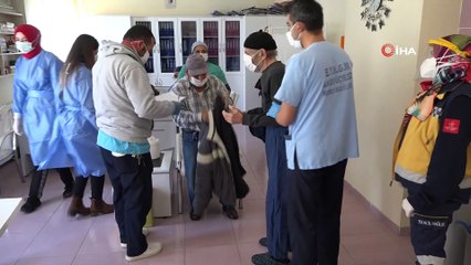 Aksaray'da huzurevi sakinlerine aşı vuruldu