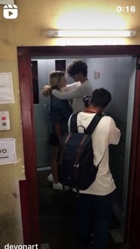 Aurélie Pons partage un shooting photo avec son compagnon Carlos