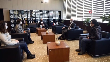 Manisa CBÜ’den depremzede öğrencilere burs