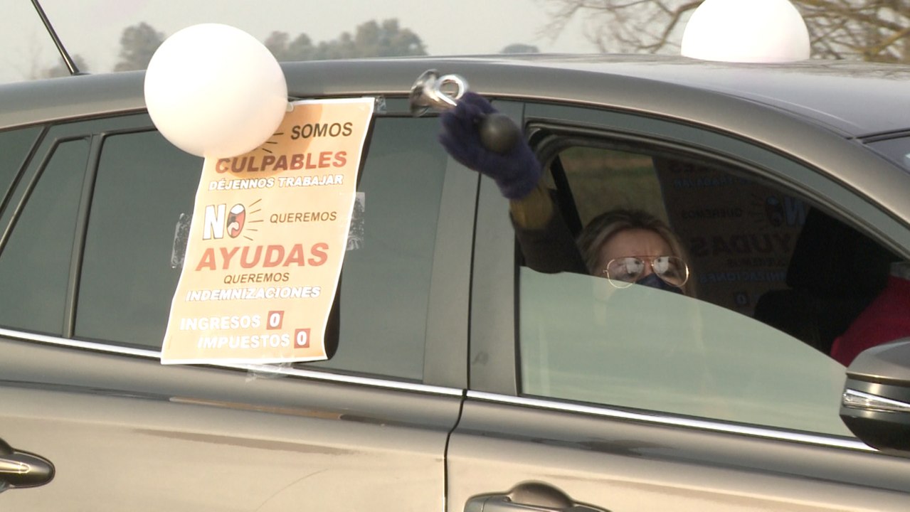 Comerciantes y hosteleros piden "auxilio" ante cierre de negocios