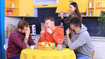 11 Bromas Graciosas / ¡Guerra De Bromas!