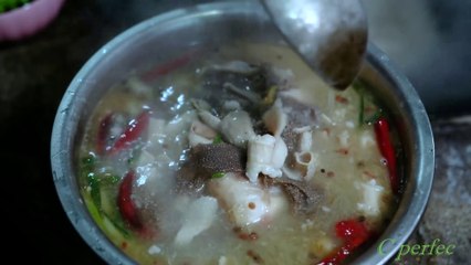 Goat Soup/Súp lòng dê ngon lành ngày lạnh giá