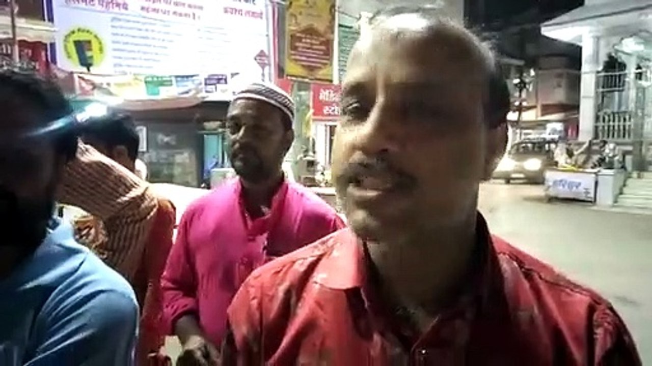 तांडव वेबसीरीज पर रोक लगाने की मांग, अभिनेता सैफ अली खान का पुतला फूंका