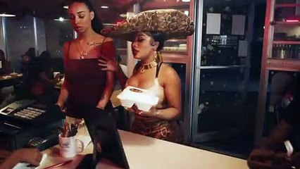 Chicken N Grits featuring Dreamdoll (Official Music Video)