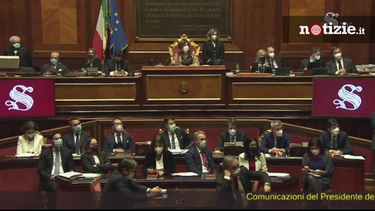 Crisi di governo, Renzi contro Conte: "Pensa alle poltrone, cambiamo, adesso o mai più"