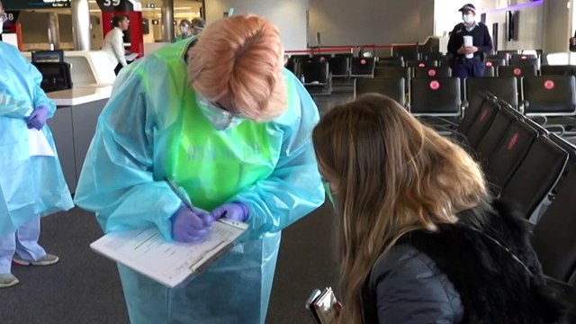 Northern Territory government enforces mandatory mask-wearing in NT airports