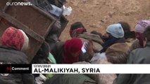 شاهد: سوريون يقتاتون من القمامة وجنود أمريكيون يحرسون آبار النفط.. يحدث في سوريا