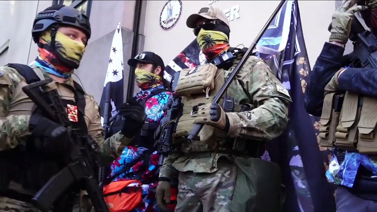 'Das macht Amerika sicher': Milizen provozieren in der Provinz