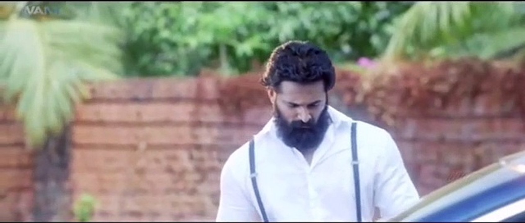BAUKHAL New action movie clip