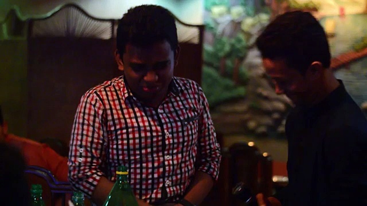 Tin_botol_pani.তিন_বোতল_পানি।Bangla_funny_video_by_Dr.Lony