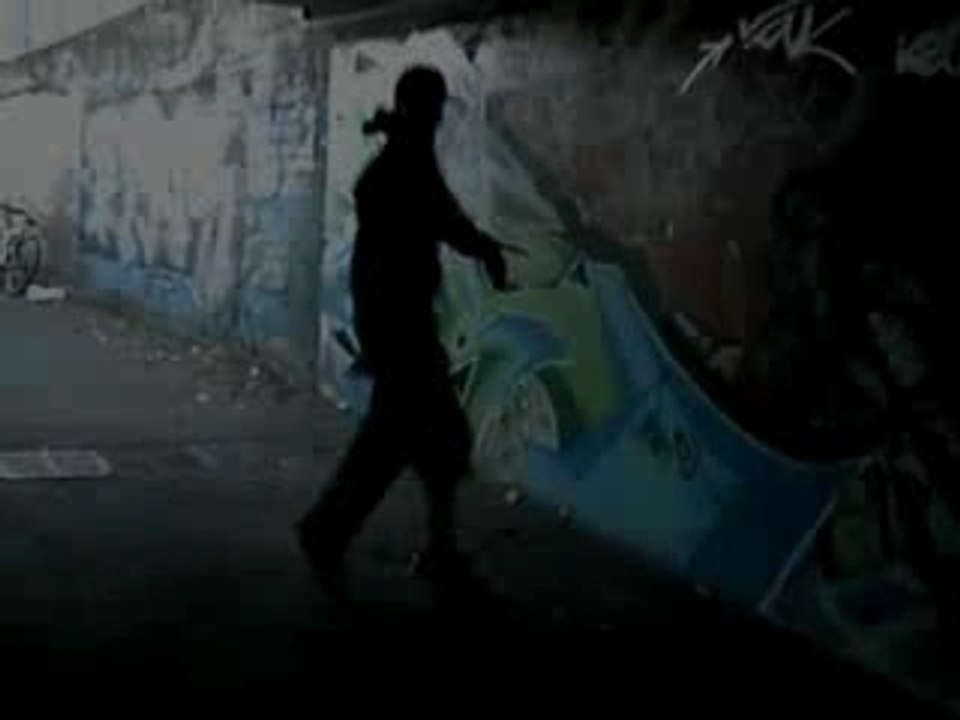 b-boy exeko break
