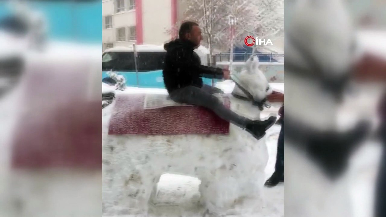 Kardan eşek yapıp bindiler