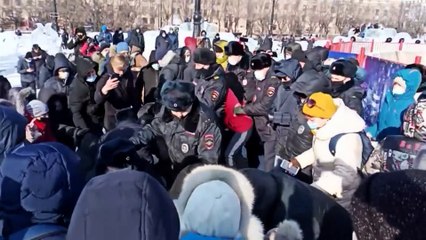 Un video e un sito web stanno mettendo in difficoltà il presidente russo Vladimir Putin