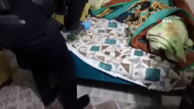 Organik ürünlerini sosyal medyada tanıtan vatandaşları dolandıran şebeke çökertildi