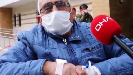 Hastaneye kaldırılan sahibini bırakmadı!