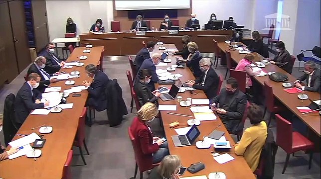 Gisèle BIEMOURET Intervention en Commission AS : PPL visant à répondre à la demande des patients par la création de Points d'Accueil pour sons immédiats (PASI)