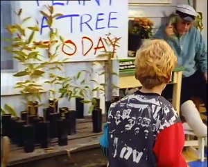 Round The Twist | S2E12 | Little Black Balls