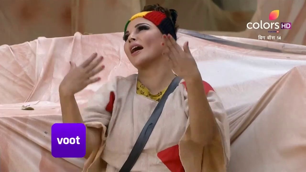 Bigg Boss S14 | बिग बॉस S14 | Abhinav And Rakhi Share An Apple