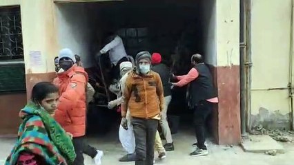 सीज फायर सिलेंडर फटने से कोर्ट में भगदड़