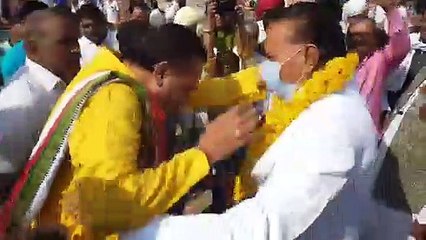 मक्सी में पूर्व नगर परिषद अध्यक्ष रामचंद्र पटेल की मूर्ति का अनावरण