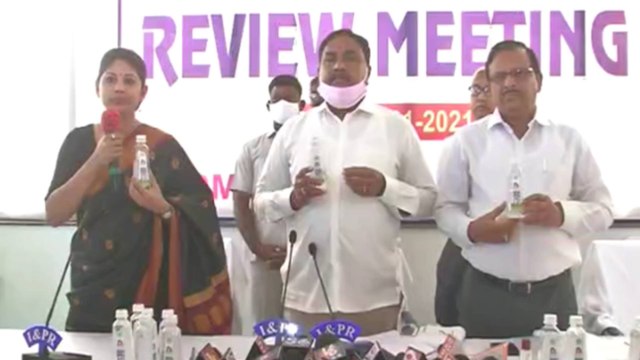 Errabelli Dayakar rao Inaugurates Mission Bhagiratha Water Bottles | Oneindia Telugu