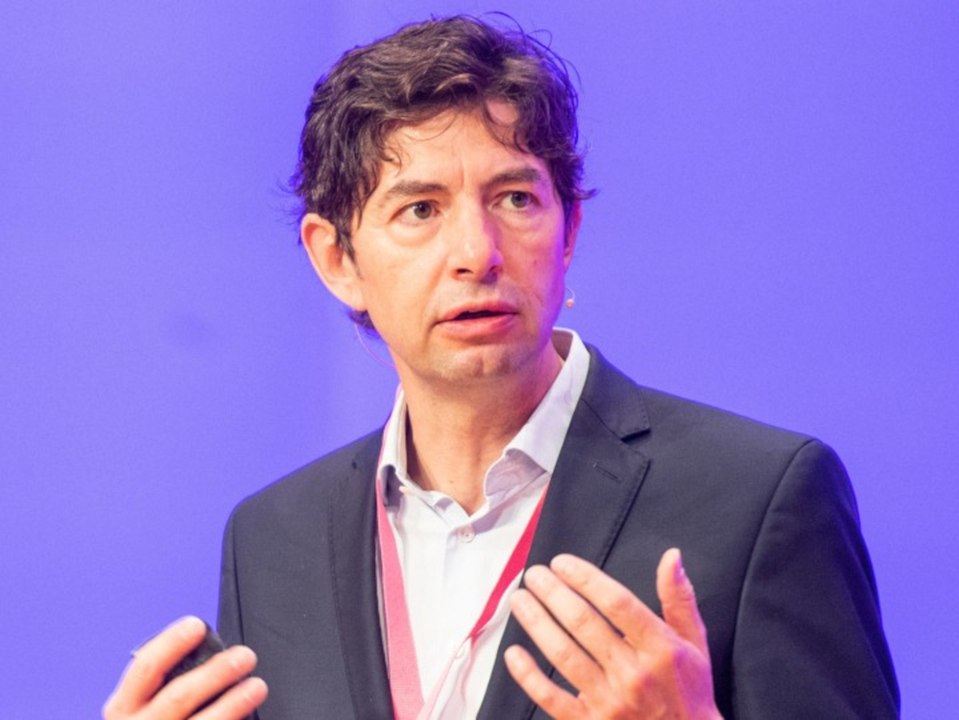 Corona-mutation: verbreitung kann laut drosten noch gestoppt werden