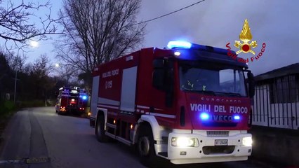 Montoro (AV) - Incendio in deposito di pellami (20.01.21)